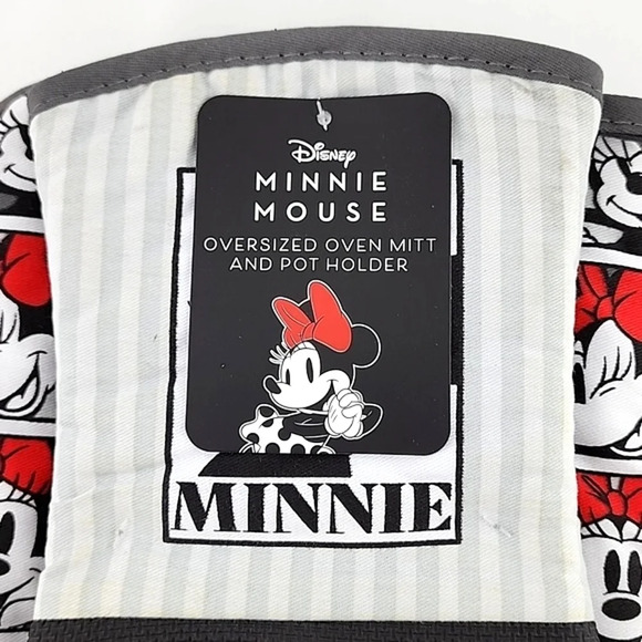Minnie Mouse Disney Red Grey Oversized Oven Mitt & Pot Holder 2  Piece Set - Picture 2 of 9